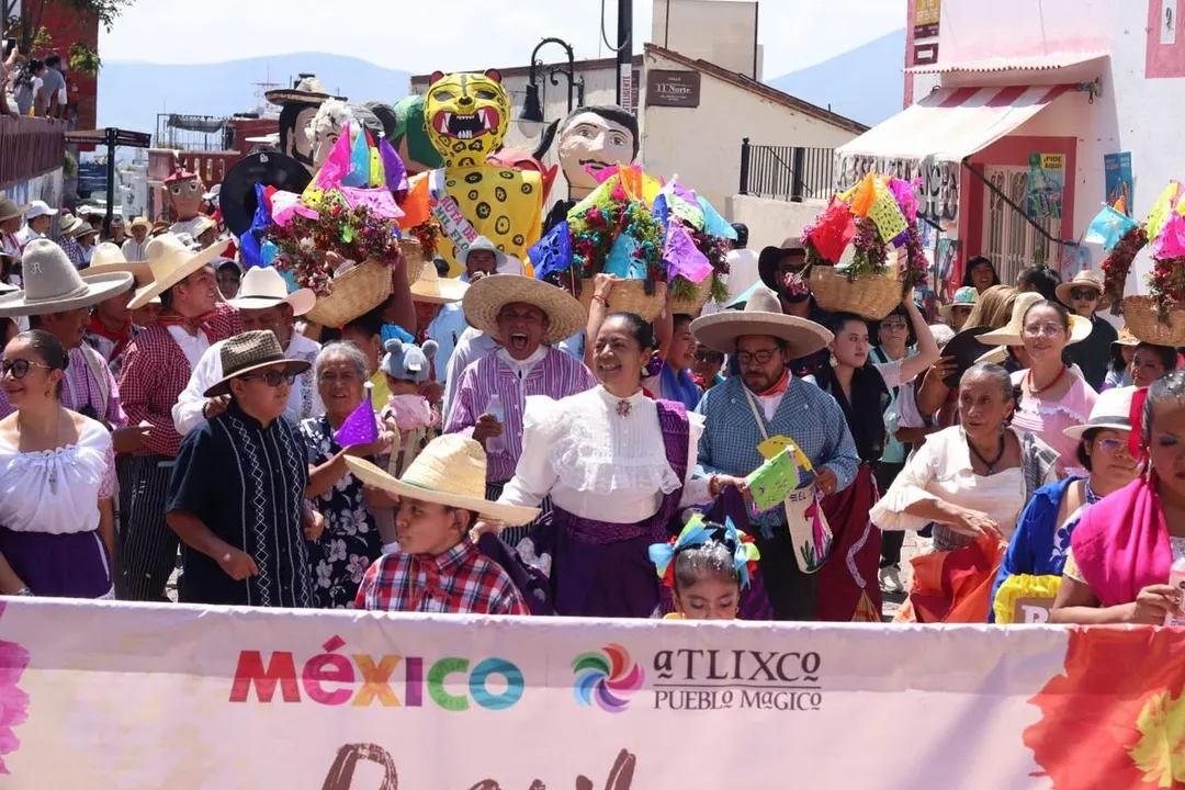 Desfile Mojigangas Atlixco