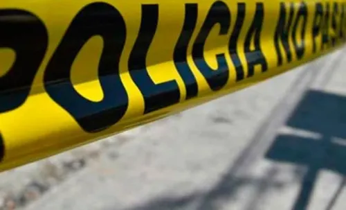 Ejecutan a joven frente a su casa y a su familia en Los Cerritos