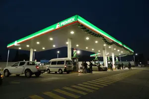 Inauguran zona de servicio en gasolinera Servicio Forjadores San Diego