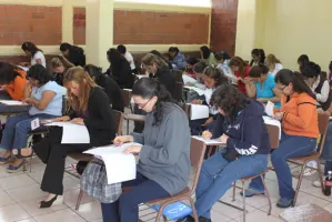 Evalúan a más de tres mil maestros poblanos