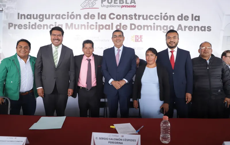 Preside Céspedes Peregrina inauguración de la nueva presidencia municipal de Domingo Arenas