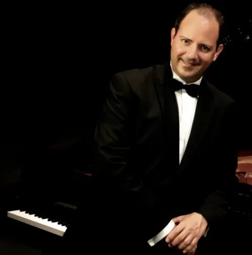 El pianista Mauricio Náder ofrecerá concierto en el CCU BUAP
