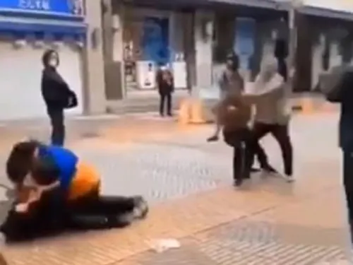 Japoneses protagonizan brutal pelea… ¡por cubrebocas!