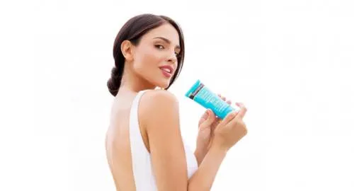 Eiza González se convierte en “Barbie” (VIDEO)