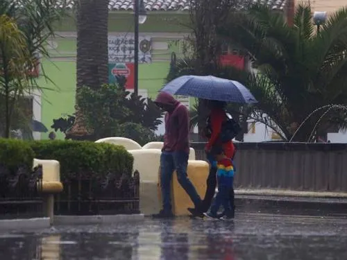Persistirán lluvias en la mayor parte del país