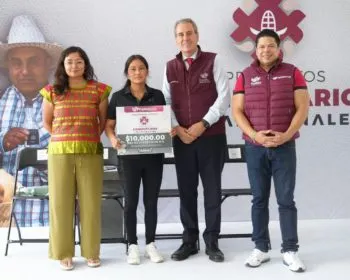 Entregan apoyos a 200 personas para proyectos comunitarios en Puebla