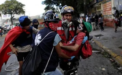 Tres muertos deja la primera jornada de huelga de 48 horas en Venezuela
