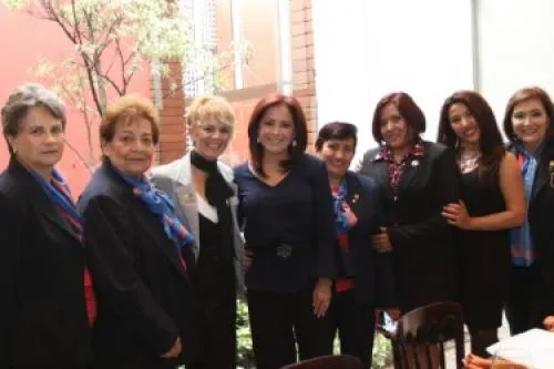 Dinorah López de Gali y Club Rotario se unen para apoyar a mujeres con cáncer de mama