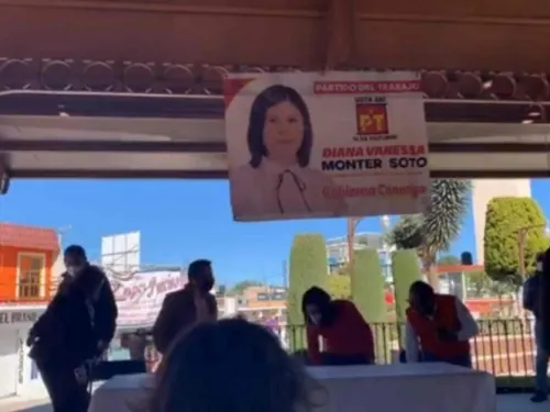 Ahora chamaquean a Fernández Noroña en Hidalgo