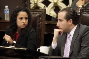 Sólo ociosos firman a estas alturas pacto de civilidad en Congreso: Riestra