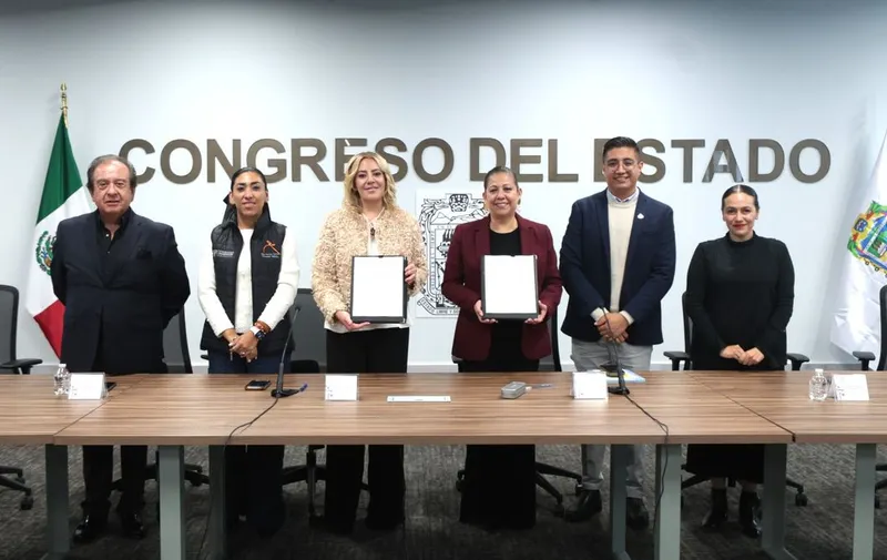 congreso-pue-convenios-cobaep-universidad-ieu