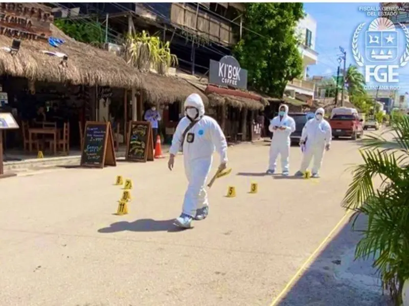 Fiscalía de Quintana Roo realizan peritajes en bar de Tulum, tras balacera