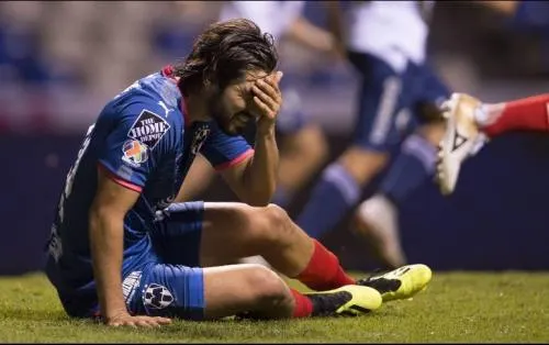 Rodolfo Pizarro es baja del Tri para amistosos