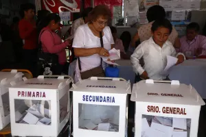 Más de 4 mil setepistas eligen a nuevo secretario General