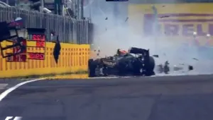 Aparatoso accidente obliga a “Checo” Pérez abandonar carrera en Hungría