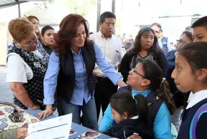SMDIF lleva servicios gratuitos a la colonia Rivera Anaya