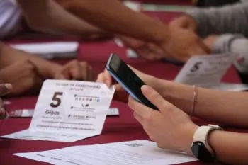Gobierno de Puebla abre módulos de atención del Programa Becas de Conectividad