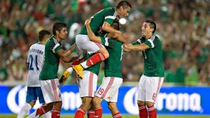 Tri vence 2-0 a Honduras con buena actuación en Chiapas