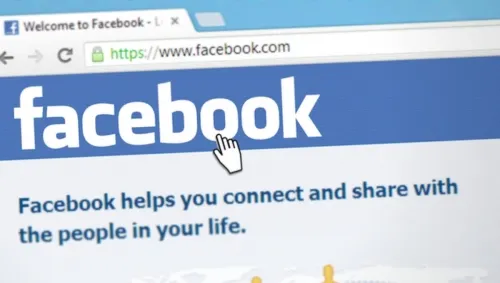 ¿Es cierto que Facebook borrará cuentas de usuarios con mala ortografía?