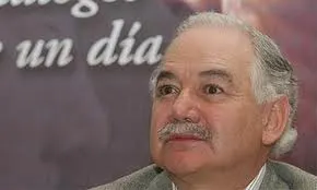 Salinas pide poner fin a su juicio por enriquecimiento ilícito