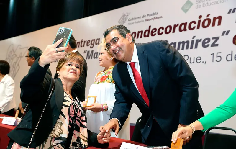 cespedes-peregrina-dia-del-maestro