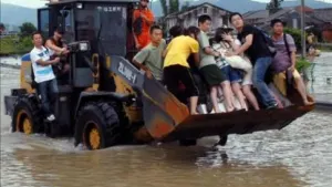 Tormenta golpea a China, hay 24 muertos y 172 heridos