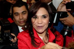 Por nervios, rivales me atacan: Blanca Alcalá