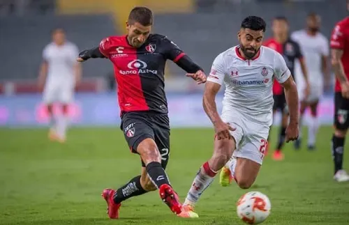 Toluca agrava crisis del Atlas al derrotarlo 2-1