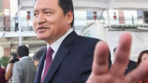 Segob descarta anular poderes en Michoacán