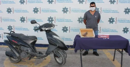 Detuvo unidad canina de Puebla a motociclista por portación ilegal de arma de fuego