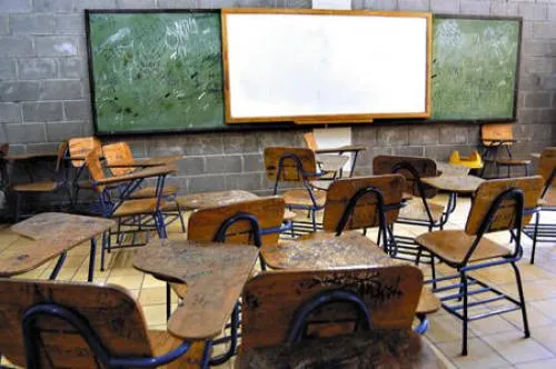 Evitar la deserción escolar, evitar que juventud sea reclutada por el crimen  organizado: Begné