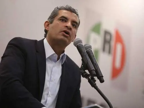 Sin dedicatoria, reformas estatutarias del PRI: Ochoa Reza