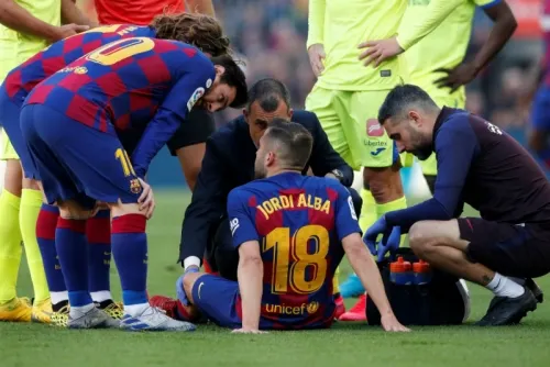 Barcelona confirma lesión de Jordi Alba