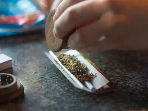 Oposición uruguaya promete derogar uso de marihuana