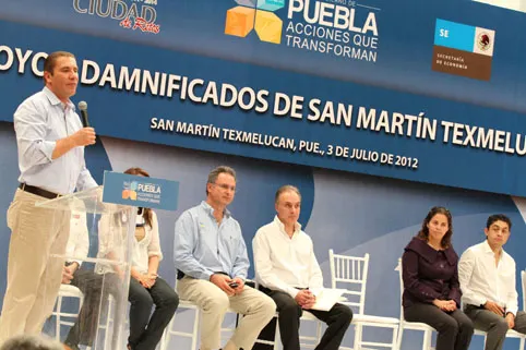 RMV entrega más apoyos a damnificados de Texmelucan