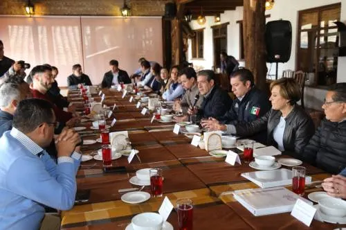 Encabeza SGG reunión del gabinete de Seguridad con presidentes de la Sierra Norte
