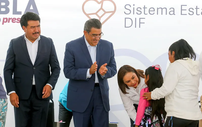 sedif-puebla-entrega-protesis-externas