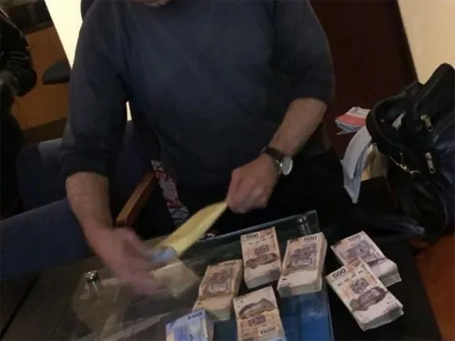 Hallan a secretario de ‘Billy’ Álvarez con 500 mil pesos en efectivo
