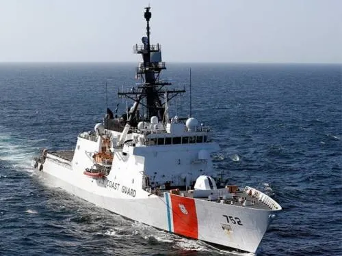 Rescatan a 2 pescadores cubanos, luego de 3 días a la deriva