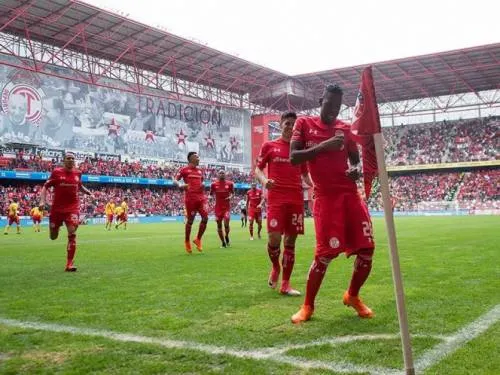 Susto en el infierno, pero Toluca va a semis