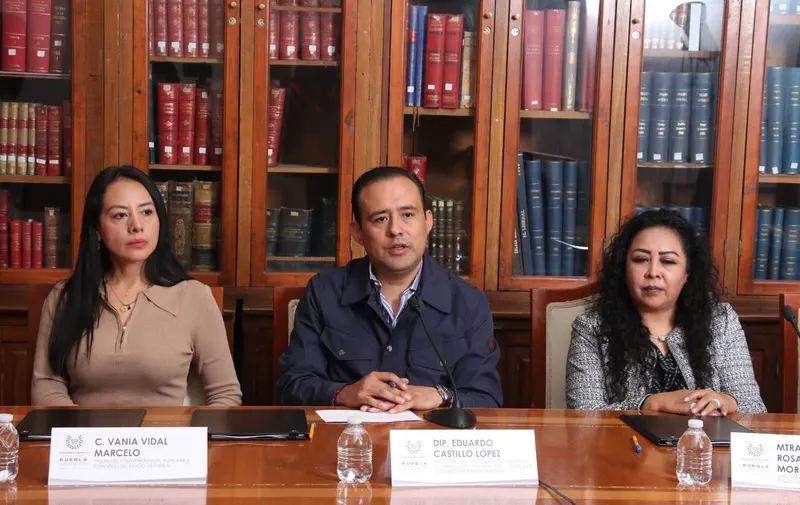 congreso-de-puebla-convenio-instituto-de-artes-visuales