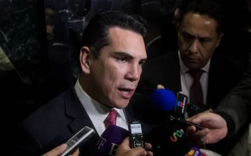 Alejandro Moreno, gobernador de Campeche va por dirigencia del PRI