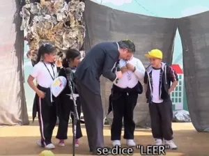Suspenden a la niña que corrigió al secretario de Educación