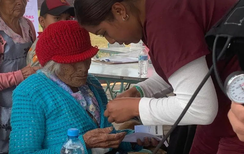 Alejandro Armenta impulsa jornadas comunitarias en Amozoc, acercando servicios esenciales a más de 500 poblanos