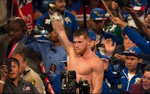 “Canelo” Álvarez asciende en el ranking del CMB