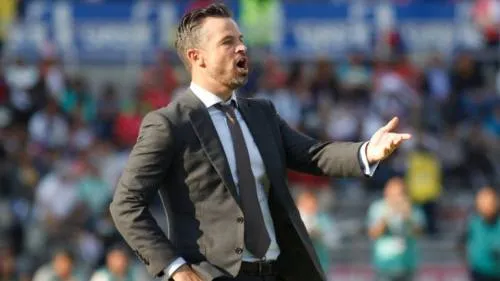 Lobos se quedó sin entrenador, tras los malos resultados de Rafa Puente