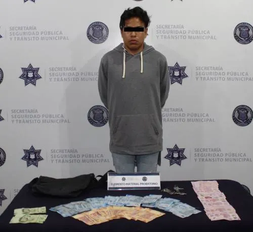 Detuvo Seguridad Pública municipal de Puebla a persona por robo a interior de un centro comercial