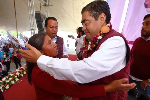 Desde Zacapoaxtla, Barbosa se compromete a no autorizar más “proyectos de muerte”