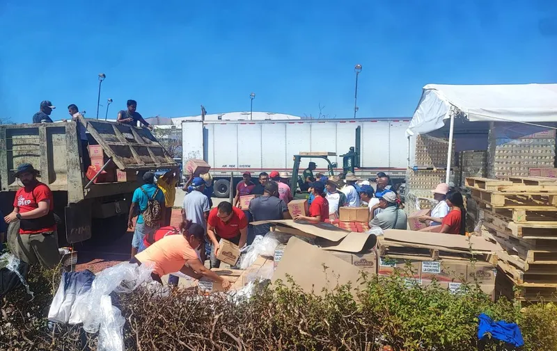upaep-entrega-viveres-damnificados-huracan-otis