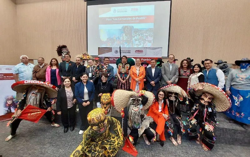 Angélica Alvarado lleva a cabo el foro “Carnavales de Puebla: Tradición, Cultura y Desarrollo”